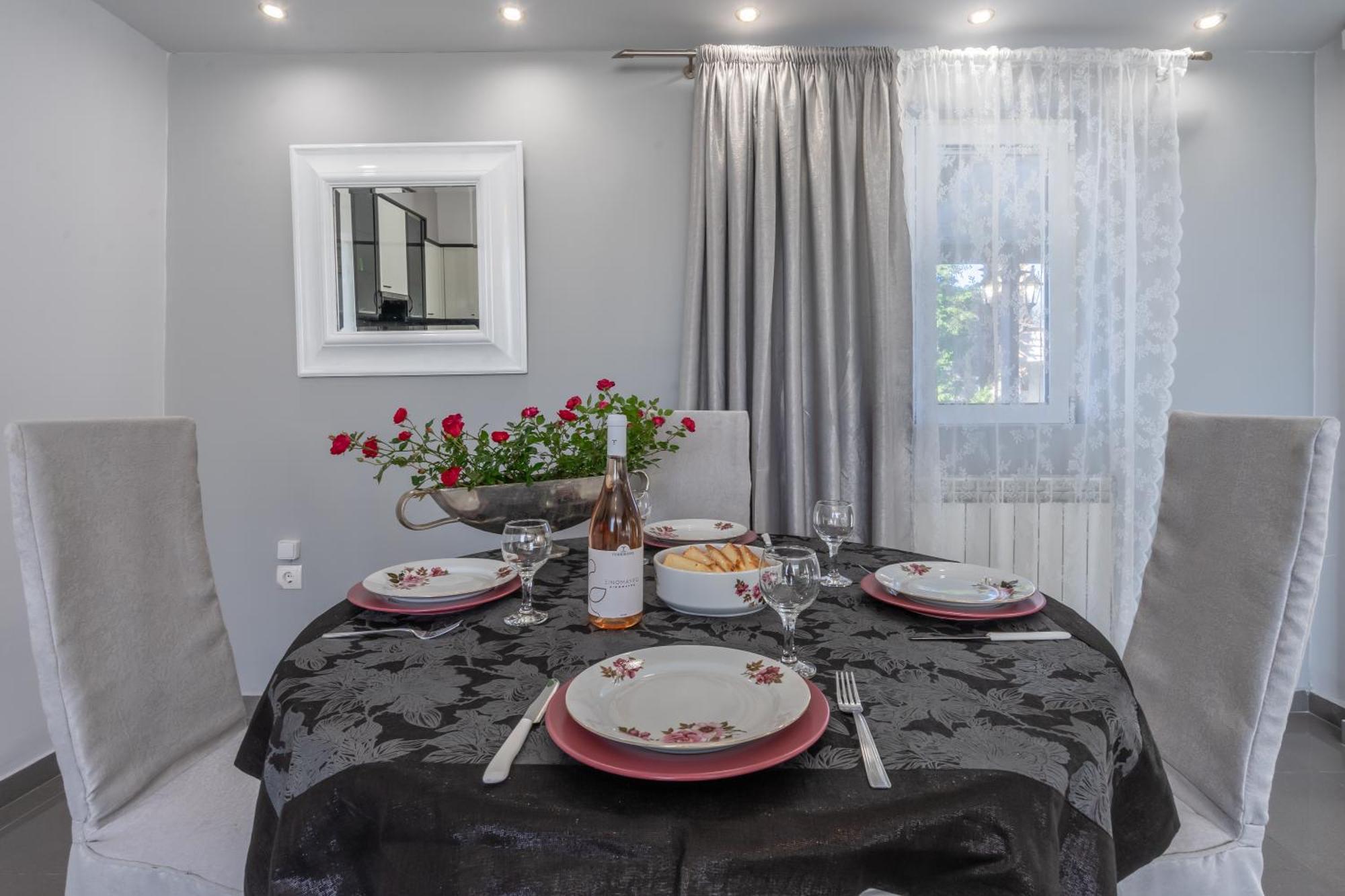 Fontana Luxury Villa Salakos With Pool Near Beach Exterior photo