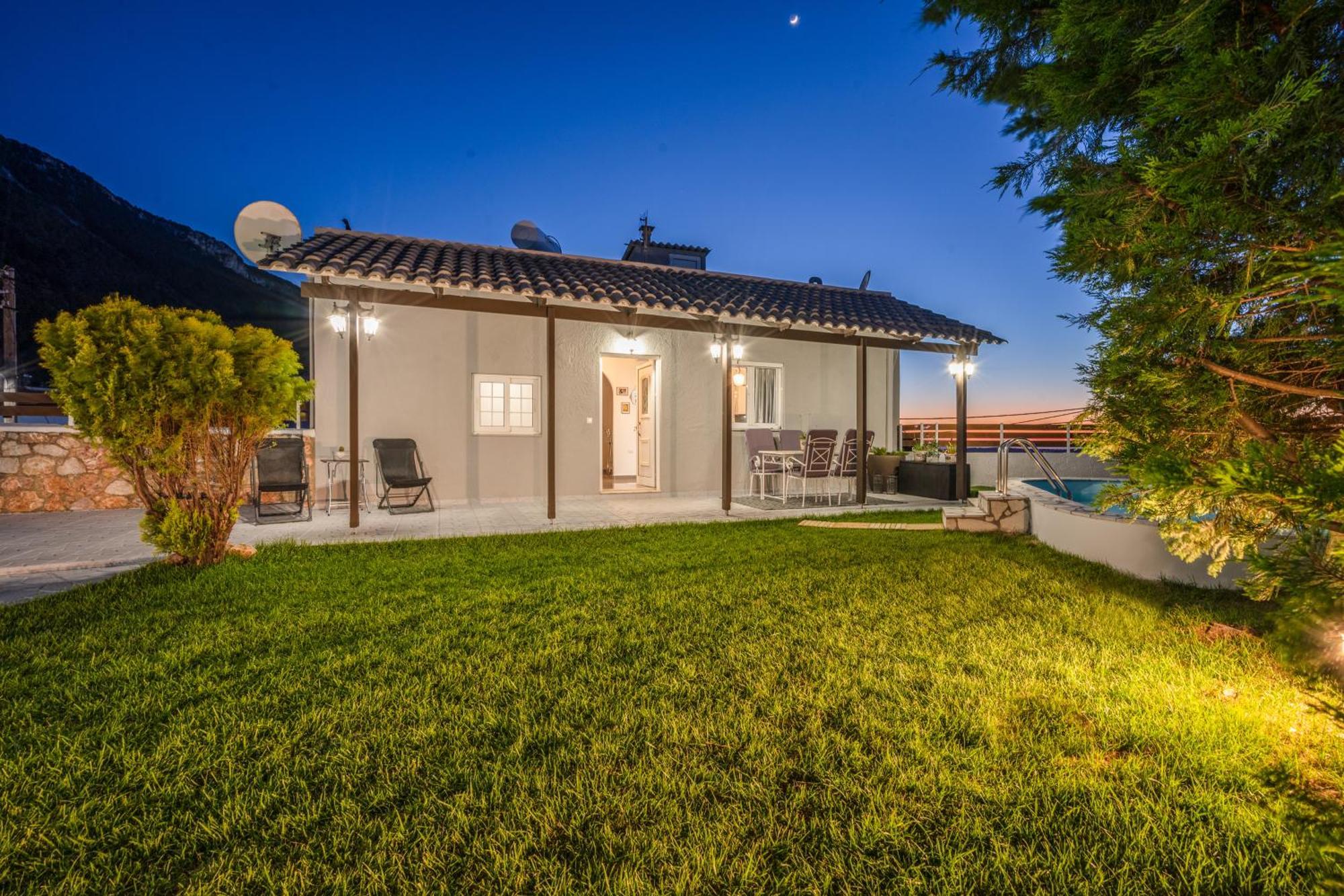 Fontana Luxury Villa Salakos With Pool Near Beach Exterior photo