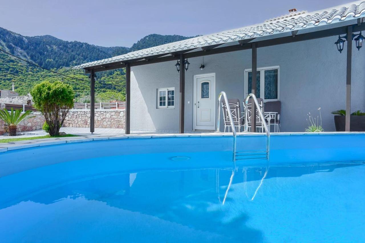 Fontana Luxury Villa Salakos With Pool Near Beach Exterior photo